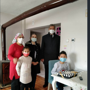 FARKINDAYIZ VE SİZİNLEYİ 2 NİSAN DÜNYA OTİZM FARKINDALIK GÜNÜ - fotoğraf 1