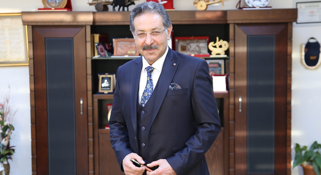 Kırşehir Aile ve Sosyal Hizmetler İl Müdürümüz Ramazan BAYKARA, Türkiye Büyük Millet Meclisi’nin 101. Kuruluş Yıl Dönümü ve 23 Nisan Ulusal Egemenlik ve Çocuk Bayramı Nedeniyle Bir Mesaj Yayımladı.