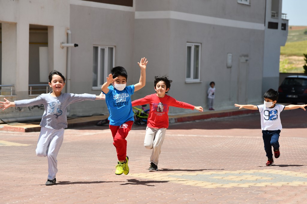 Aile ve Sosyal Hizmetler Bakanımız Sayın Derya Yanık, Sosyal ve Ekonomik Destek Hizmeti (SED) ödemelerinin Ramazan Bayramı’ndan önce ihtiyaç sahibi vatandaşların hesaplarına yatırılacağını açıkladı.