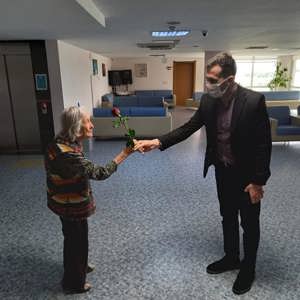 İl Müdürümüz Arif LAÇİN, Kadir Gecesi Münasebetiyle Huzurevi Sakinlerini Ziyaret Etti. - fotoğraf 1