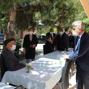  Valimiz Sayın Mehmet Makas'tan Bayram Ziyaretleri - fotoğraf 3