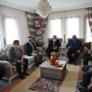 Ramazan Bayramı’nda Kıymetli Şehit Yakınlarımızı Yalnız Bırakmadık.  - fotoğraf 1