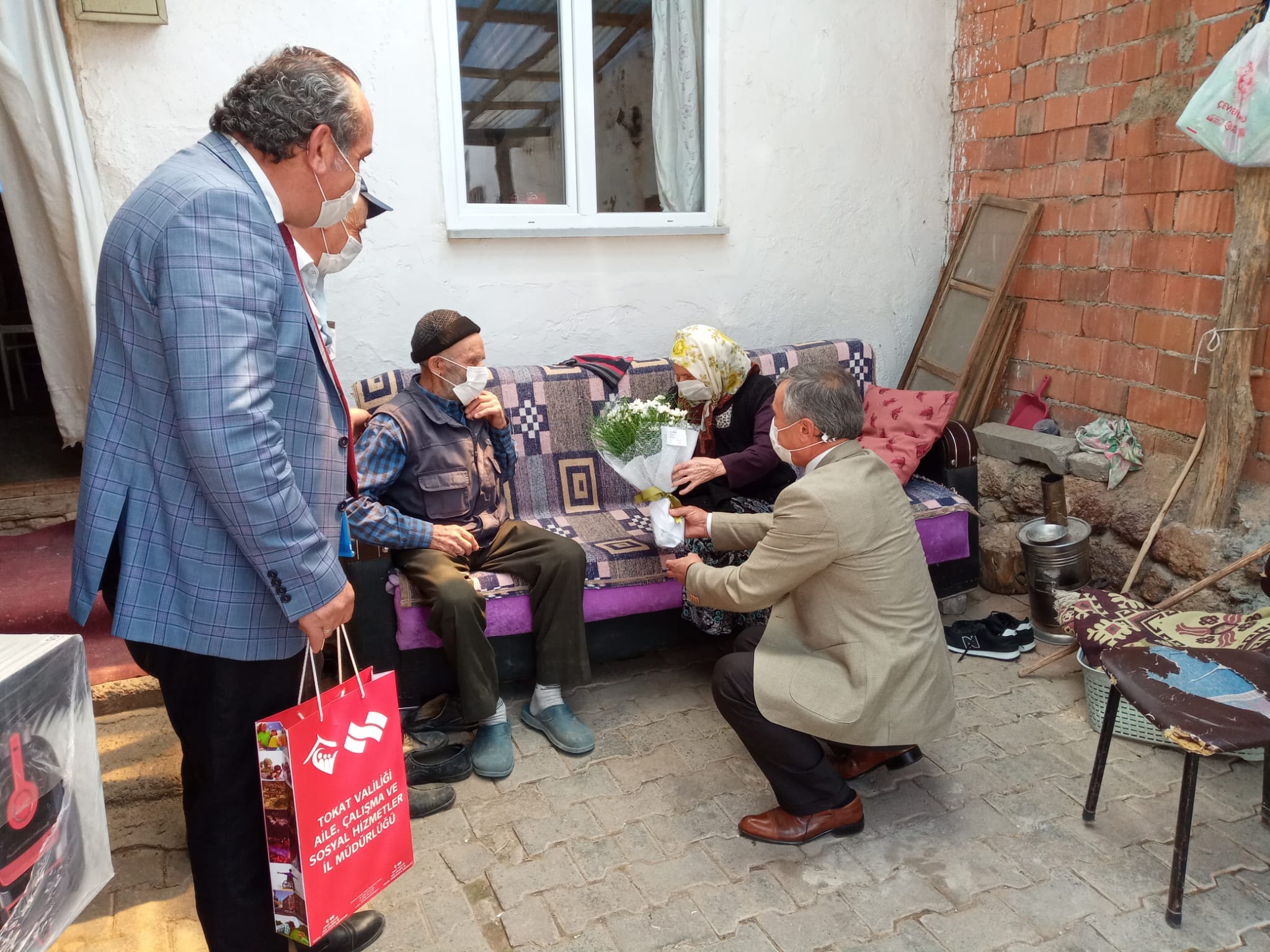İl Müdürümüz Mahmut ÖZDEMİR, Aile Haftası Münasebetiyle Bir Dizi Ziyarette Bulundu