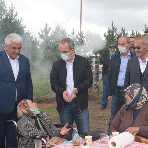 İl Müdürümüz Abdullah SAVAŞ, Tosya Huzurevimizden hizmet alan büyüklerimiz ile piknikte buluştu... - fotoğraf 7