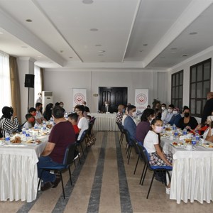Koruyucu Ailelerimizle Kahvaltı Etkinliğinde Bir Araya Geldik. - fotoğraf 2