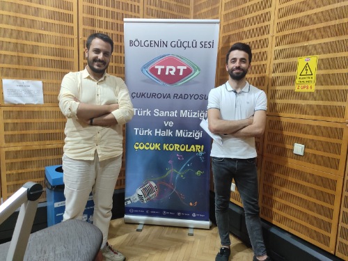 TRT Çukurova Radyosu'nda Koruyucu Aile Tanıtım Programı Gerçekleştirildi 