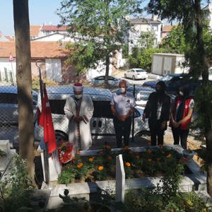 15 Temmuz Demokrasi ve Milli Birlik Günü Kapsamında  Şehitlerimizin Kabirleri Ziyaret Edildi  - fotoğraf 17