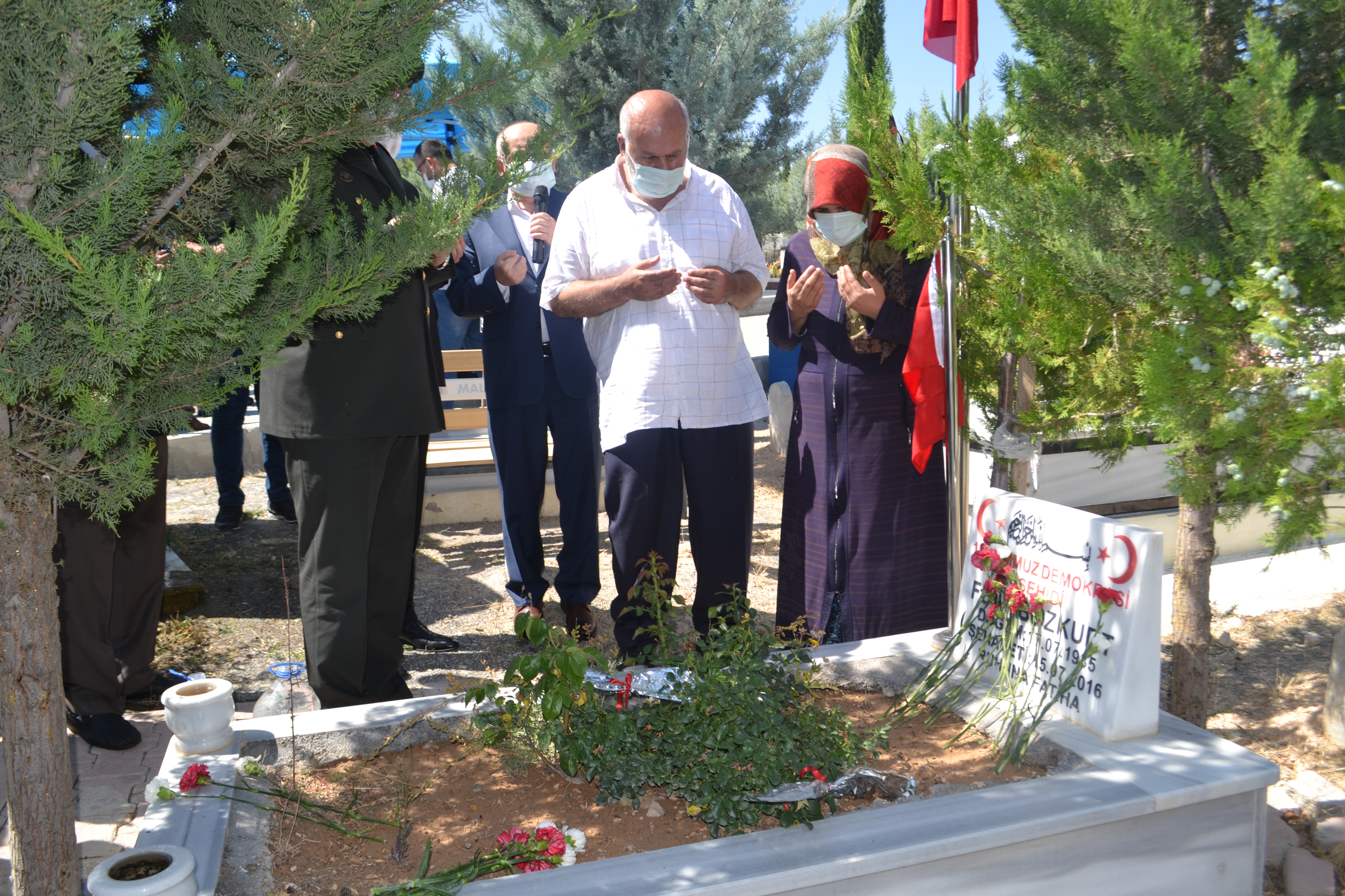 15 Temmuz Şehidi Fuat Bozkurt, kabri başında anıldı