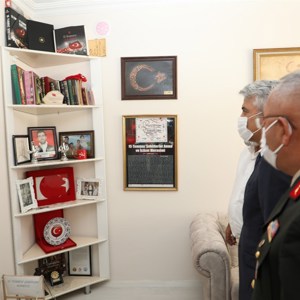 Karanlık Geceden Aydınlık Sabaha 15 Temmuz Destanı :"Toprak Eğer Uğrunda Ölen Varsa Vatandır." - fotoğraf 5