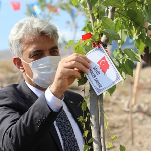 Karanlık Geceden Aydınlık Sabaha 15 Temmuz Destanı :"Toprak Eğer Uğrunda Ölen Varsa Vatandır." - fotoğraf 7