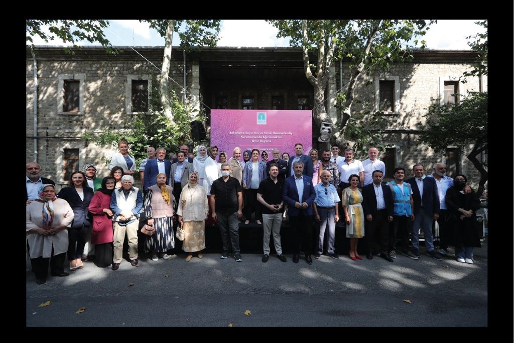 Bakanımız Derya Yanık, Darülaceze Sakinleriyle Bayramlaştı