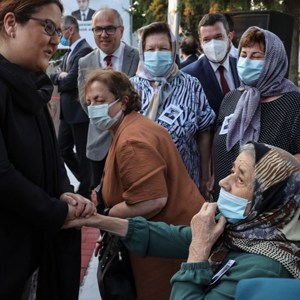 Bakanımız Sayın Derya Yanık, Gümülcine’de Dr. Sadık Ahmet’i anma törenine katıldı - fotoğraf 1