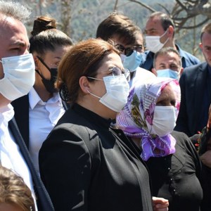 Bakanımız Yanık: “Yangından Etkilenenler İçin Sosyal Yardımlar Fonu’muzdan Toplam 21 Milyon Lira Kaynak Aktarımı Yaptık” - fotoğraf 2