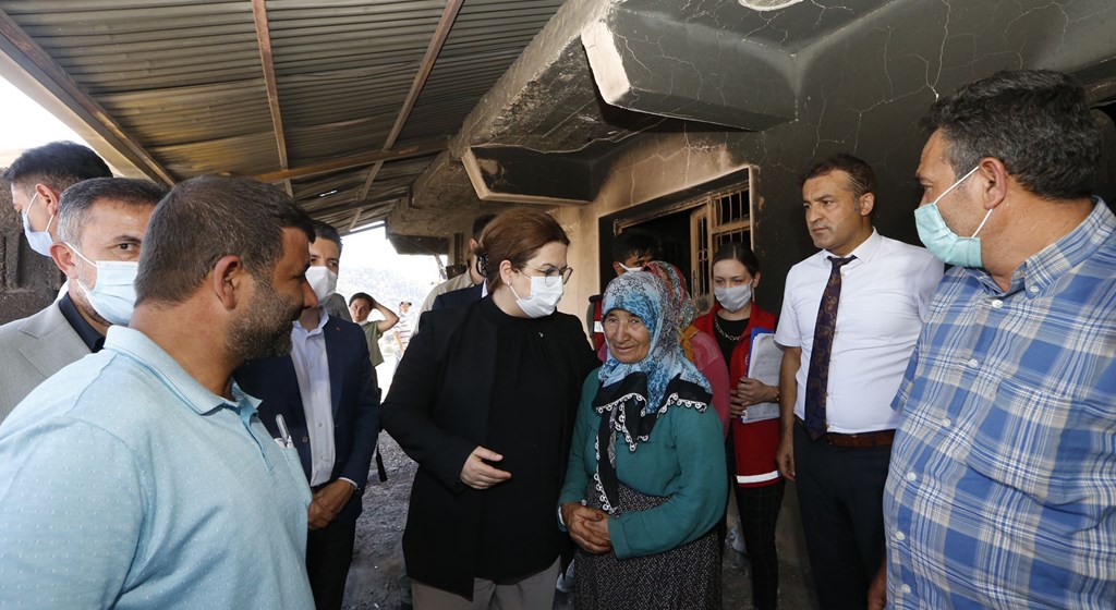 Bakanımız Yanık: “Yangından Etkilenenler İçin Sosyal Yardımlar Fonu’muzdan Toplam 21 Milyon Lira Kaynak Aktarımı Yaptık”