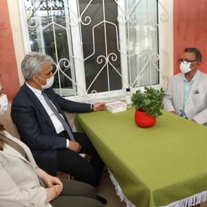 Valimiz Sayın Mehmet MAKAS ve Eşi Hanımefendi Elif MAKAS'ın Kıymetli Gazimiz ve Ailesine Anlamlı Ziyaretleri - fotoğraf 1