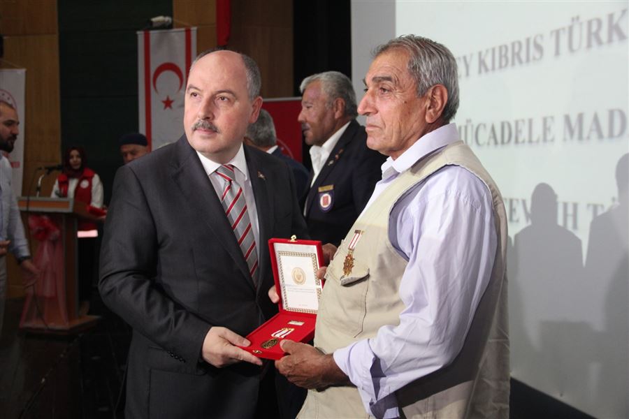 Kıbrıs Gazilerimize Madalya ve Beratları, Sayın Valimiz Ömer Faruk Coşkun ve Protokol Mensupları Tarafından Verildi