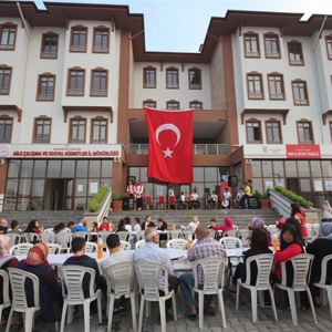 Aile Buluşması İftar Programı - fotoğraf 1