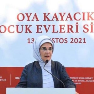 Emine Erdoğan Kasımpaşa Oya Kayacık Çocuk Evleri Sitesi'nin açılışına katıldı: "Hiçbir çocuğu yalnız bırakmamak temel vazifemizdir” - fotoğraf 2