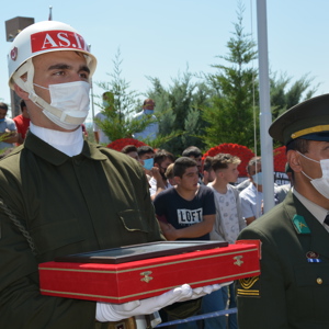 Şehidimizi Son Yolculuğuna Uğurladık  - fotoğraf 15