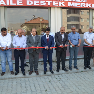 İl Müdürümüz Rasim Bulut, Doğanşehir ilçesinde yapımı tamamlanan Aile Destek Merkezi’nin açılış törenine katıldı. - fotoğraf 1