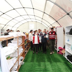 Bakanımız Sayın Derya Yanık: "Sosyal Marketlerimizden şu ana kadar 2 bin 963 vatandaşımız ihtiyaçlarını karşıladı" - fotoğraf 1