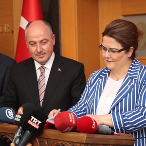 Bakanımız Sayın Derya Yanık, Kahramanmaraş’ta Ziyaretlerde Bulundu. - fotoğraf 7