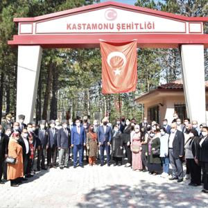 Şehitlik Ziyareti - fotoğraf 1