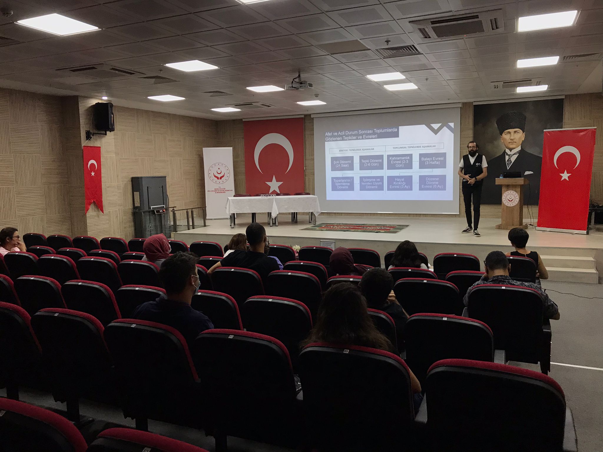 PSİKO-SOSYAL DESTEK GRUPLARINA YENİLENME  EĞİTİMLERİ