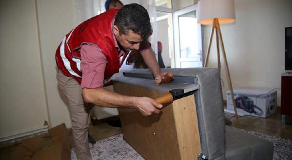 Selzedeler Yeni Eşyalarına Kavuşuyor