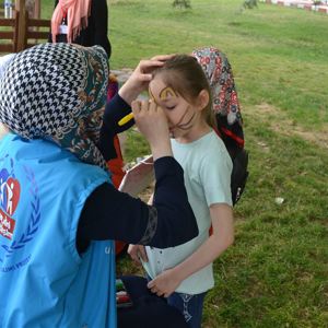Dünya Mülteciler Gününde Mülteci Çocuklar doyasıya eğlendi - fotoğraf 7