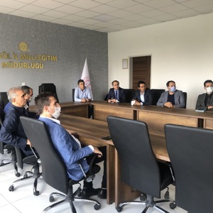 İl Milli Eğitim Müdürlüğü Bünyesindeki Şube Müdürleriyle Kadına Yönelik Şiddetle Mücadele 4. Ulusal Eylem Planının Tanıtım Toplantısı Yapıldı - fotoğraf 3