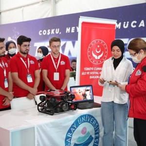 Bakanımız Derya Yanık TEKNOFEST'i Ziyaret Etti - fotoğraf 5