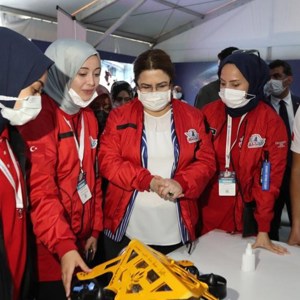 Bakanımız Derya Yanık TEKNOFEST'i Ziyaret Etti - fotoğraf 12
