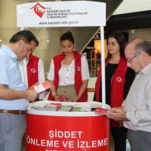 ULUSLARARASI UYUŞTURUCU KULLANIMI VE KAÇAKÇILIĞI İLE MÜCADELE GÜNÜ KAPSAMINDA ETKİNLİK DÜZENLENDİ - fotoğraf 2
