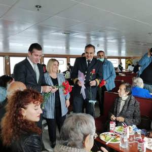 Valimiz Sayın Muammer EROL "1 Ekim Dünya Yaşlılar Günü" nde  Yaşlılarımızla Bir Araya Geldi. - fotoğraf 3