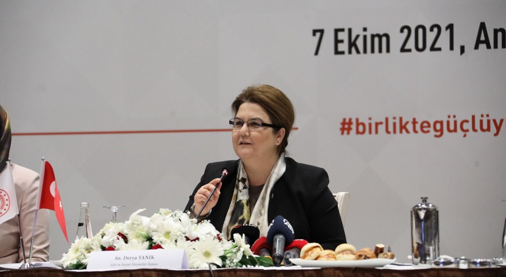 Bakanımız Sayın Derya Yanık, Sivil Toplum Buluşmaları Toplantısı’na Başkanlık Etti