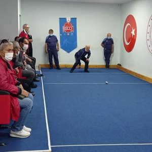 60 Yaş Üstü Gençler Bocce Şampiyonası Grup Maçları Devam Ediyor. - fotoğraf 2