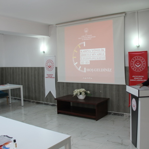 Kadına Yönelik Şiddetle Mücadele 4. Ulusal Eylem Planı’nın yürürlüğe girmesiyle 2022-2025 yıllarını kapsayan Kadına Yönelik Şiddetle Mücadele İl Eylem Planı hazırlamak üzere Vali Yardımcımız Sayın Murat Çağrı ERDİNÇ başkanlığında çalıştayımızı gerçekleştirdik. - fotoğraf 3