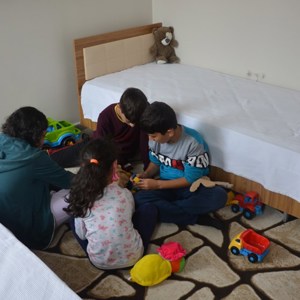 Bakanımız Derya Yanık: “Türkiye’de ilk defa 12 yaş üstü erkek çocuğu olan şiddet mağduru kadınlara yönelik hizmet birimleri oluşturduk” - fotoğraf 4