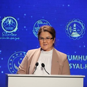 Emine Erdoğan Hanımefendi ile Bakanımız Derya Yanık, Kadın Kooperatifleri İstanbul Buluşması Programı'na Katıldı - fotoğraf 3