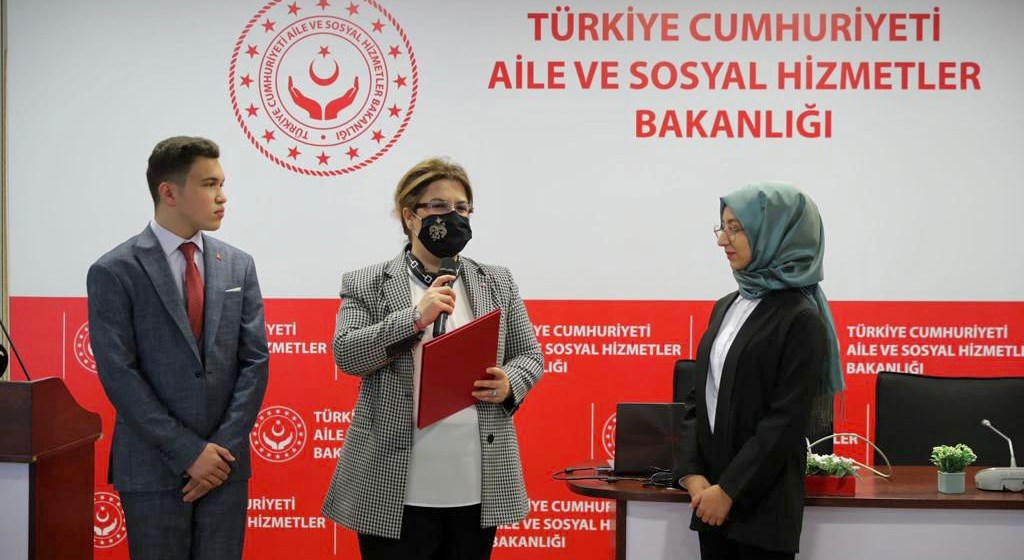 Bakanımız Derya Yanık "22. Ulusal Çocuk Forumu” Kapanış Toplantısına Katıldı