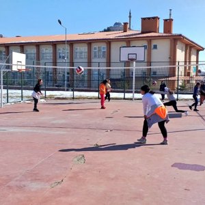 Kız Futbol Takımımızı Kurduk, Rakiplerimizi Bekliyoruz! - fotoğraf 4