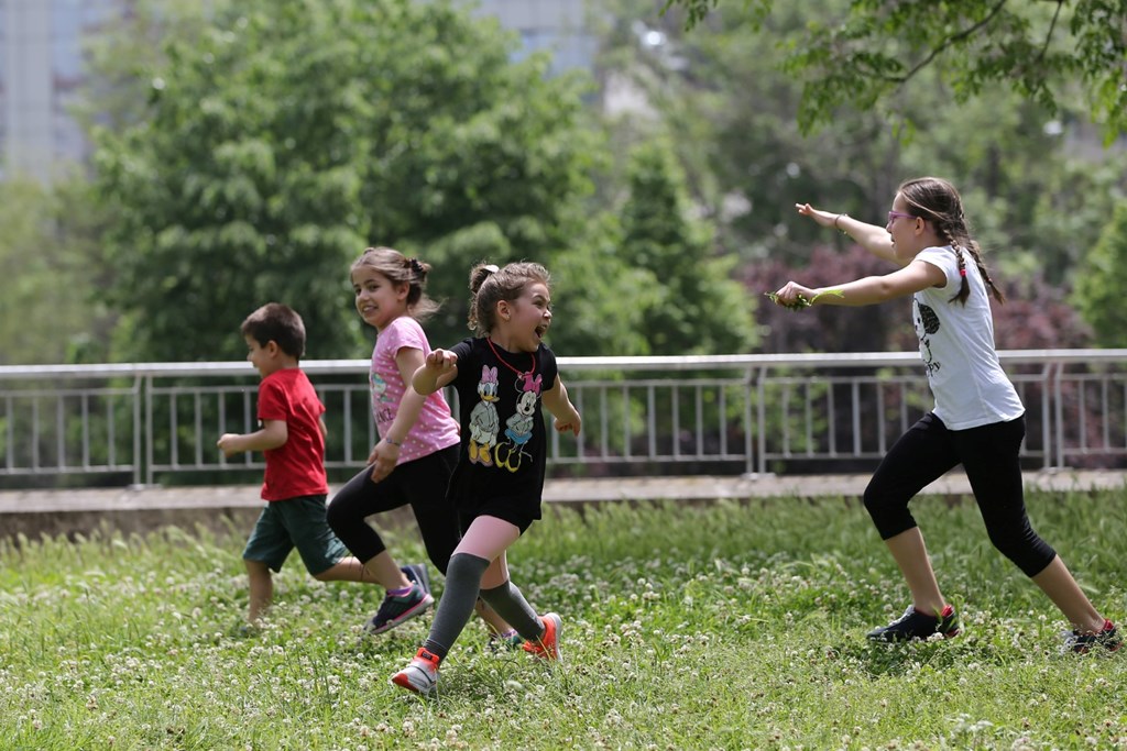 Bakanımız Derya Yanık: “İhtiyaç Sahibi Ailelerimize Çocukları İçin Bu Ay 173 Milyon TL SED Ödemesi Yapacağız"