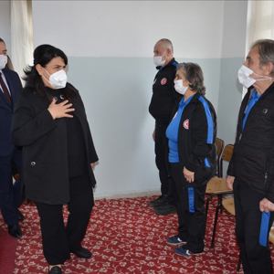 “7’den 70’e Nesiller Buluşuyor Projesi” Kapsamında  Yıl Sonu Programı Düzenlendi - fotoğraf 2