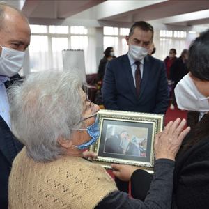“7’den 70’e Nesiller Buluşuyor Projesi” Kapsamında  Yıl Sonu Programı Düzenlendi - fotoğraf 16