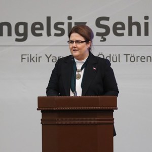 Emine Erdoğan Hanımefendi ile Sayın Bakanımız Derya Yanık, Engelsiz Şehirler Fikir ve Proje Yarışması Ödül Töreni'ne Katıldı - fotoğraf 2