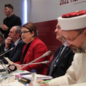 Aile ve Sosyal Hizmetler Bakanımız Sayın Derya Yanık Başkanlığında, “Kadına Yönelik Şiddetle Mücadelede 2022 Yol Haritası” Konulu Basın Toplantısı Gerçekleştirildi - fotoğraf 2