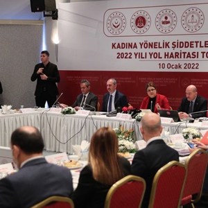 Aile ve Sosyal Hizmetler Bakanımız Sayın Derya Yanık Başkanlığında, “Kadına Yönelik Şiddetle Mücadelede 2022 Yol Haritası” Konulu Basın Toplantısı Gerçekleştirildi - fotoğraf 3