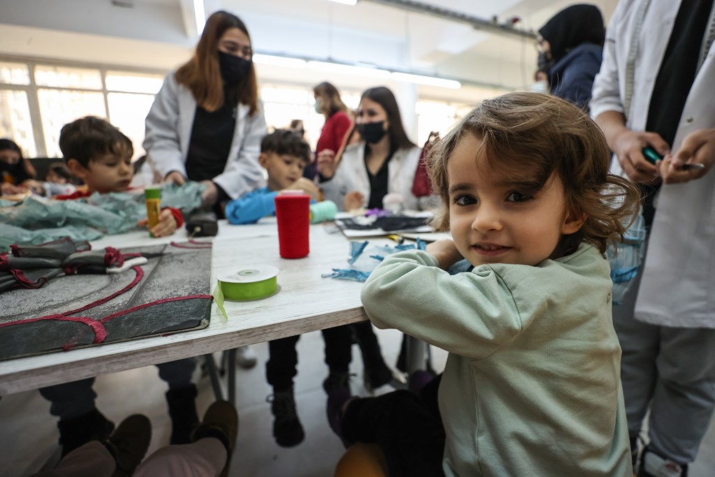 Mobil Ekipler 7 Bin 156 Çocuğu Spora ve Sosyal Faaliyetlere Yönlendirdi