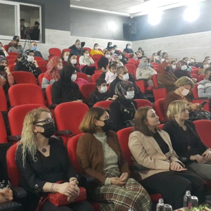 KORUYUCU AİLELERİMİZE VE ANNELERİMİZE MASAL ETKİNLİĞİ GERÇEKLEŞTİRİLDİ - fotoğraf 1